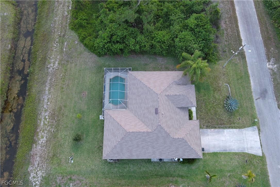 1130 Bari Street E, Lehigh Acres, FL 33974 photo 5