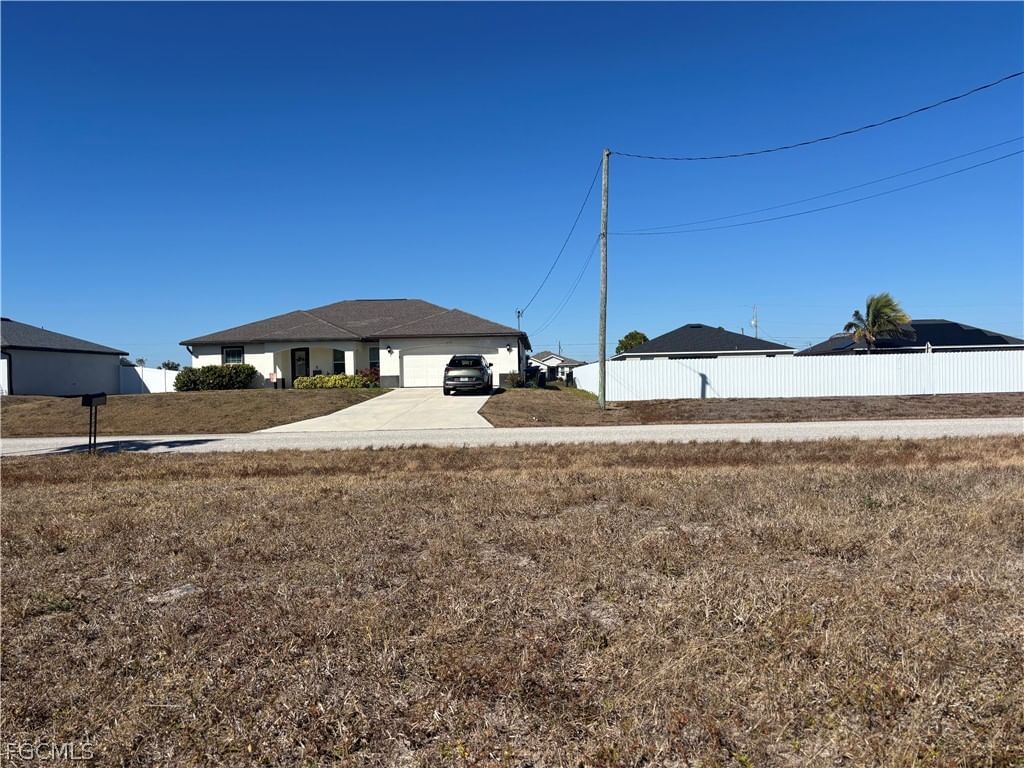 416 NW 9th Street, Cape Coral, FL 33993 photo 2
