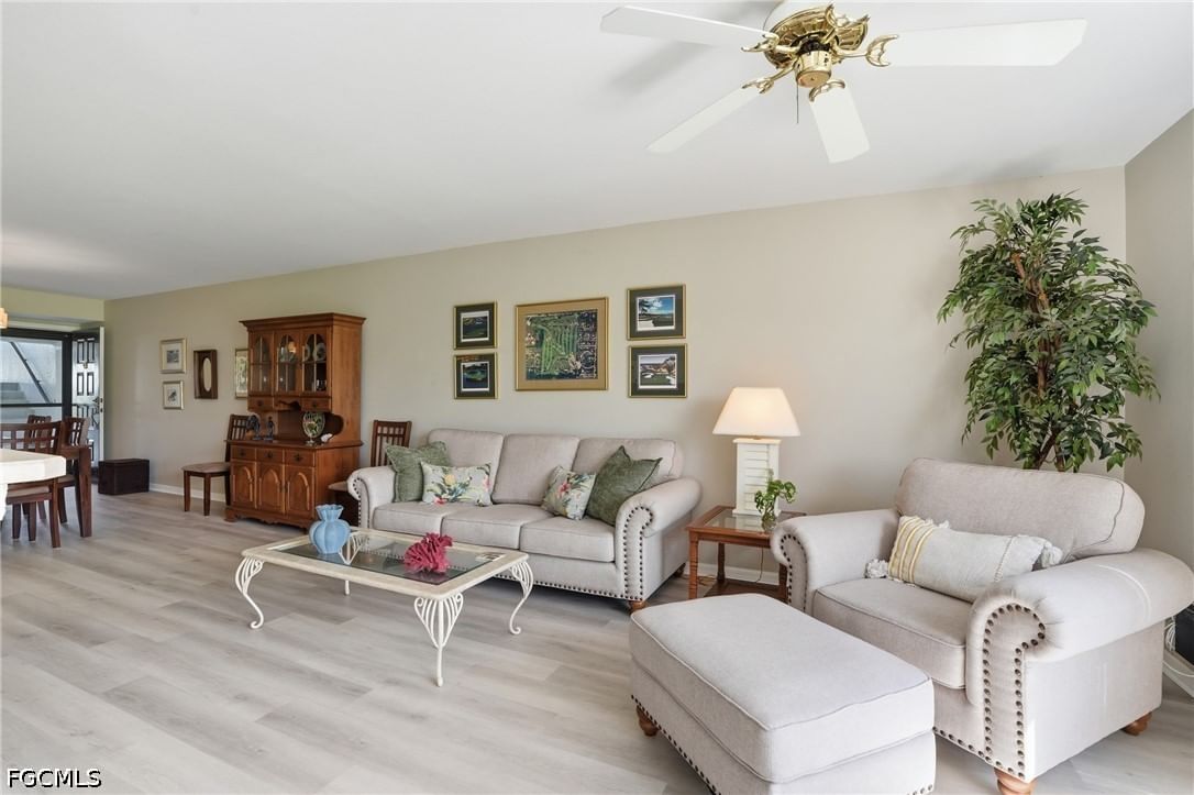 5905 Trailwinds Drive #816, Fort Myers, FL 33907 photo 4