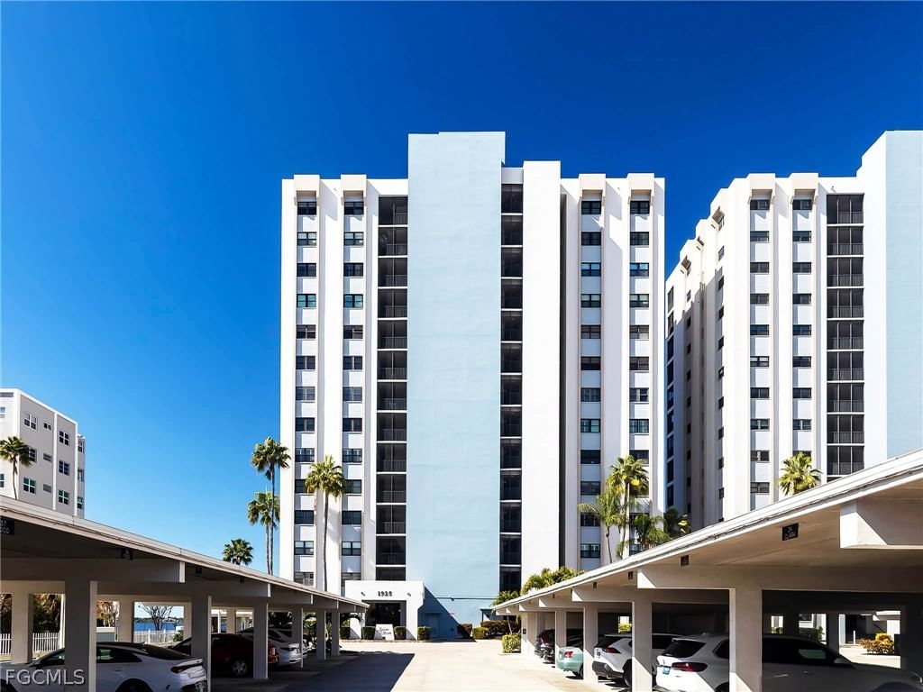 1925 Clifford Street #802, Fort Myers, FL 33901 photo 2
