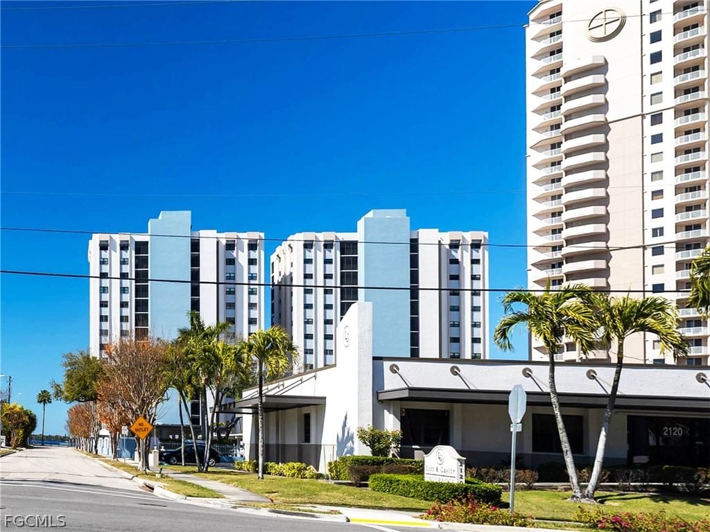 1925 Clifford Street #802, Fort Myers, FL 33901 photo 4