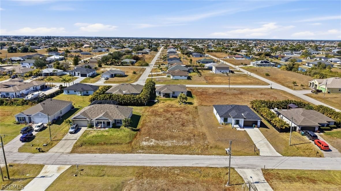 302 NW 27th Avenue, Cape Coral, FL 33993 photo 2