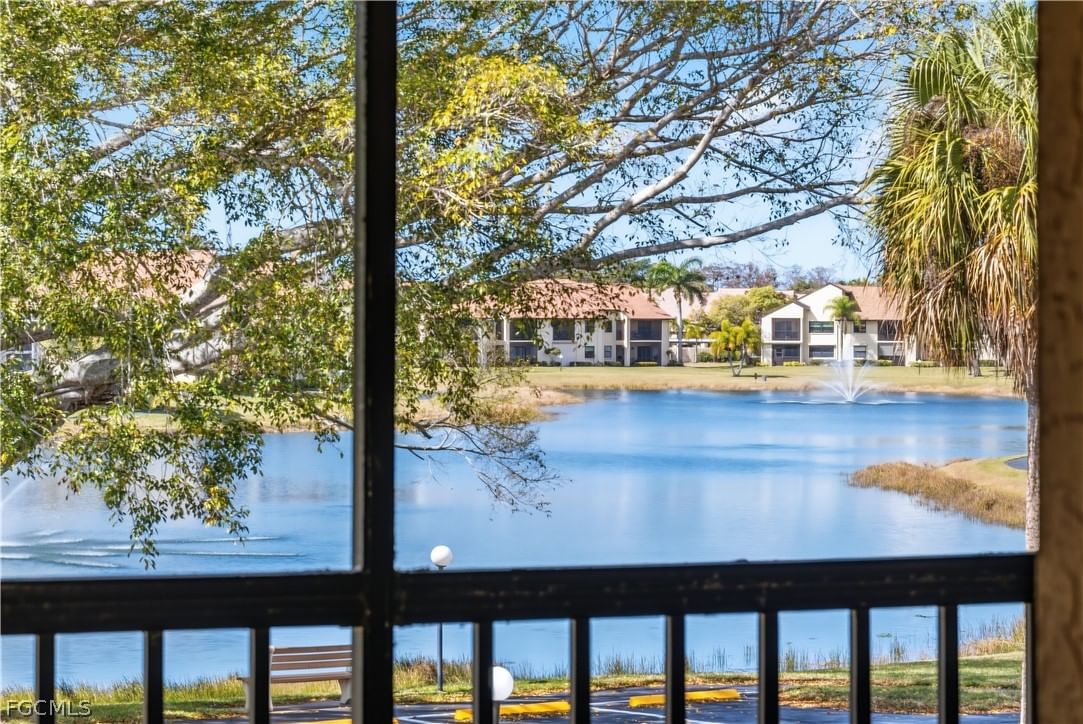 8340 Charter Club Circle #9, Fort Myers, FL 33919 photo 4