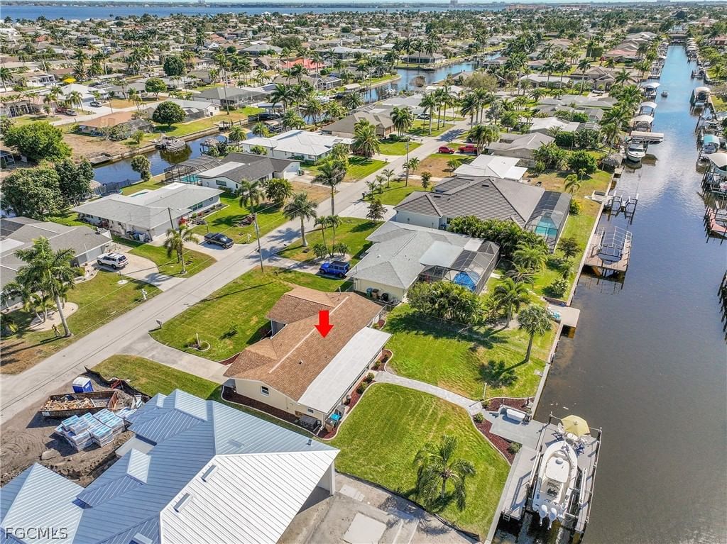 3018 SE 18th Place, Cape Coral, FL 33904 photo 3