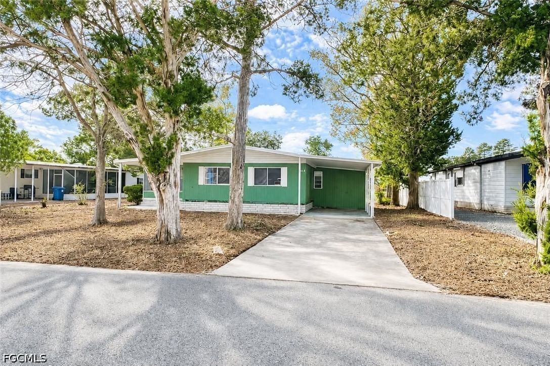 9330 SALISBURY Drive, Brooksville, FL 34613 photo 2