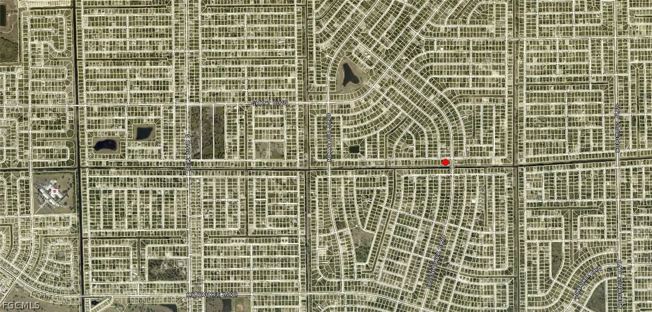 984 Lakeside Drive, Lehigh Acres, FL 33974 photo 2