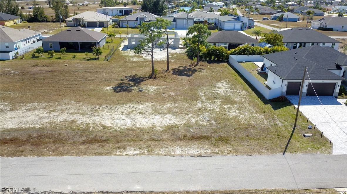 3230 NW 21st Terrace, Cape Coral, FL 33993 photo 3