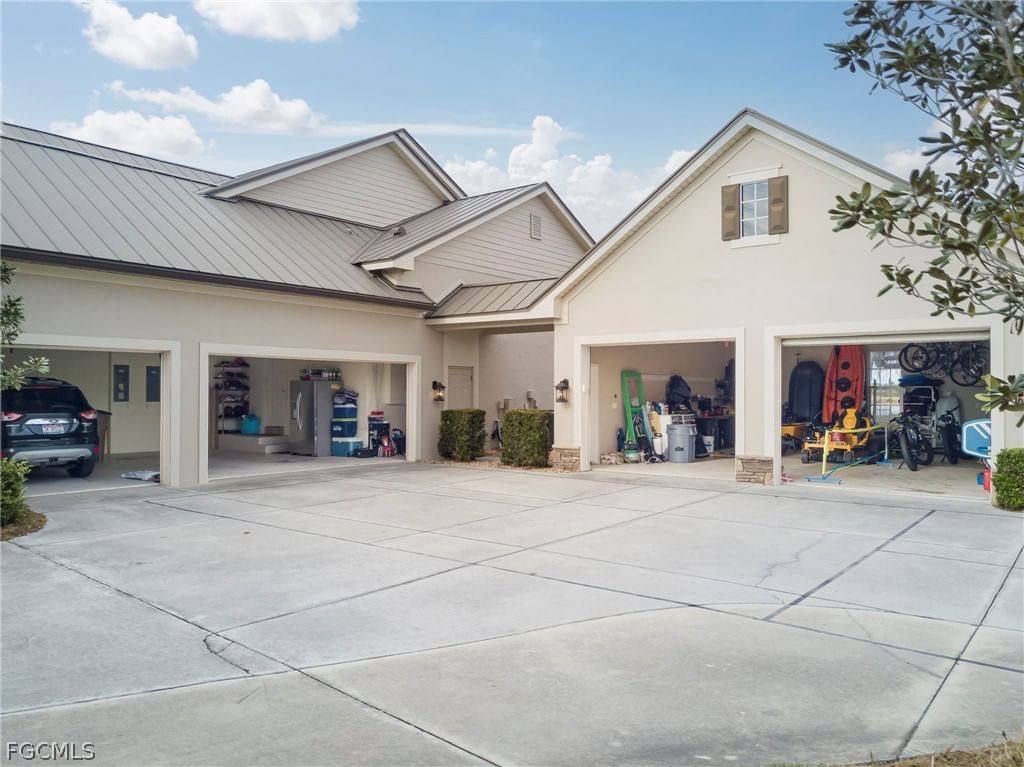 2131 Silk Bay Boulevard, Alva, FL 33920 photo 4