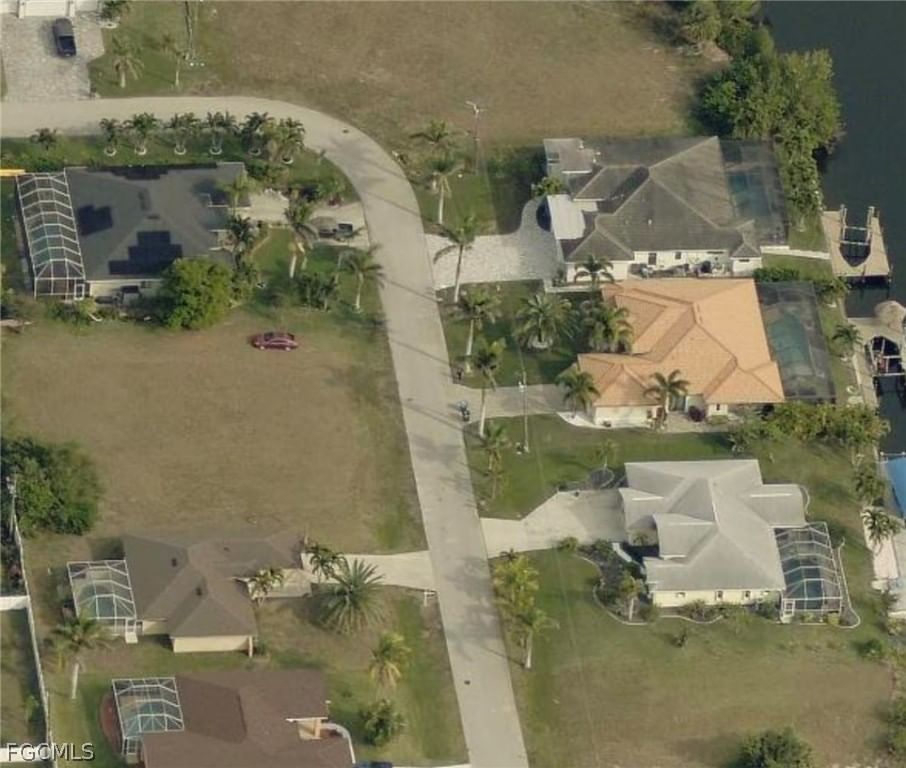 1729 SW 40th Terrace, Cape Coral, FL 33914 photo 3