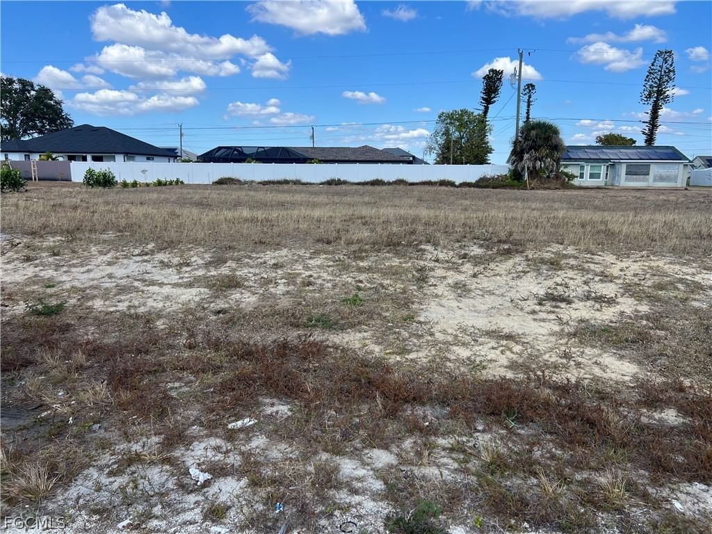 635 Tropicana Parkway E, Cape Coral, FL 33909 photo 3