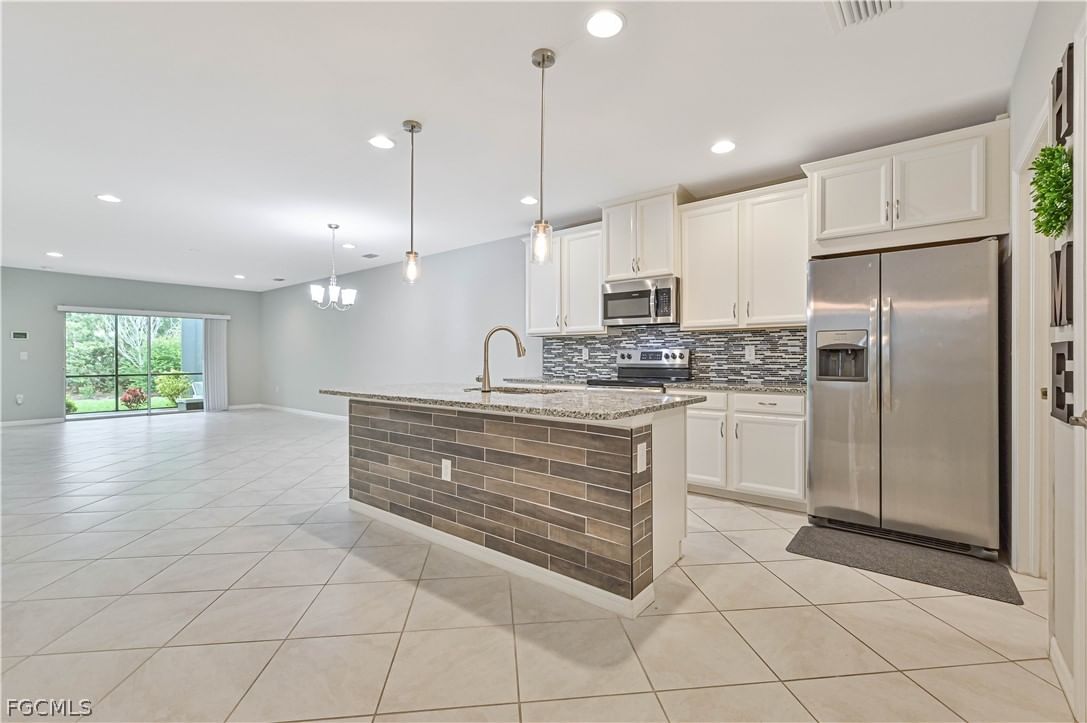 4390 Dutchess Park Road, Fort Myers, FL 33916 photo 5