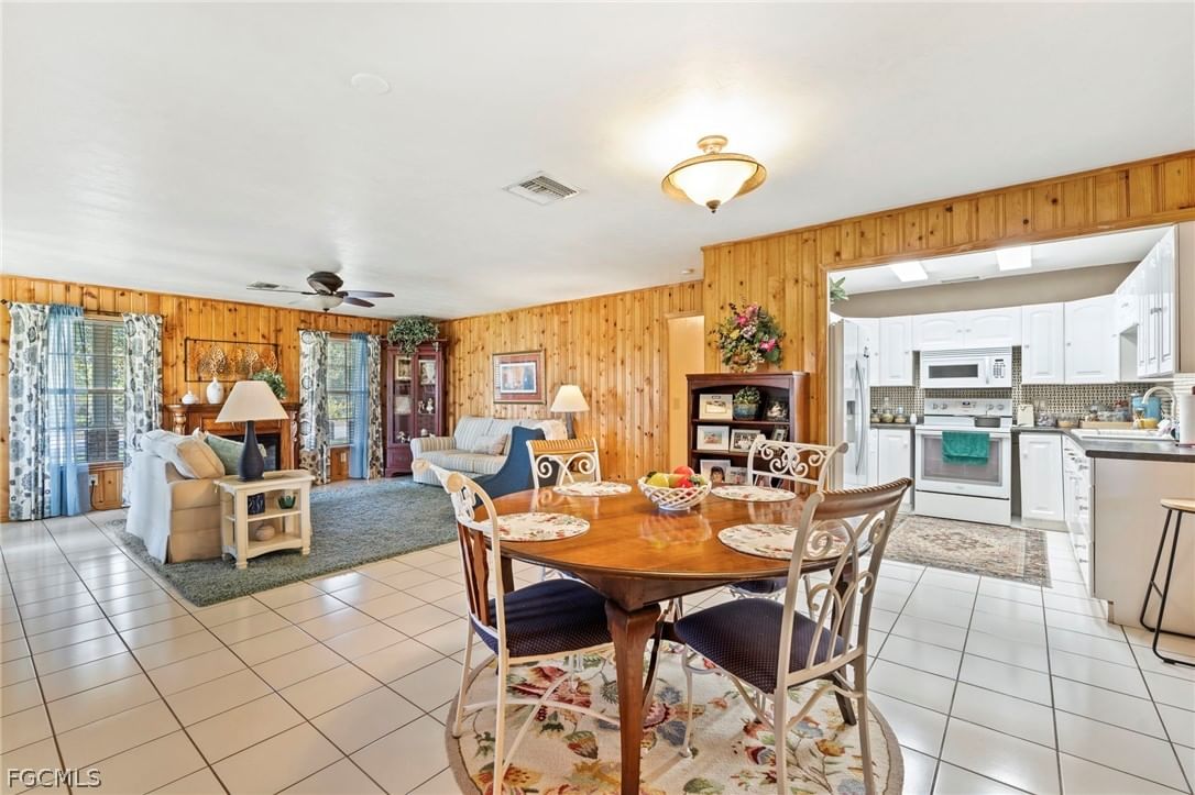 2724 3rd Street SW, Lehigh Acres, FL 33976 photo 5