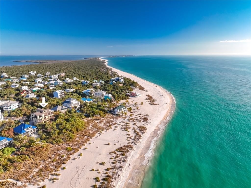 660 Gulf Lane, Upper Captiva, FL 33924 photo 3