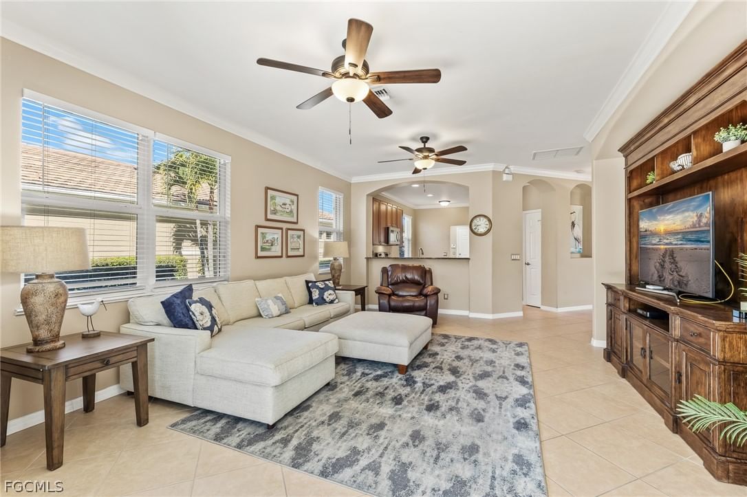 10614 Camarelle Circle N, Fort Myers, FL 33913 photo 4