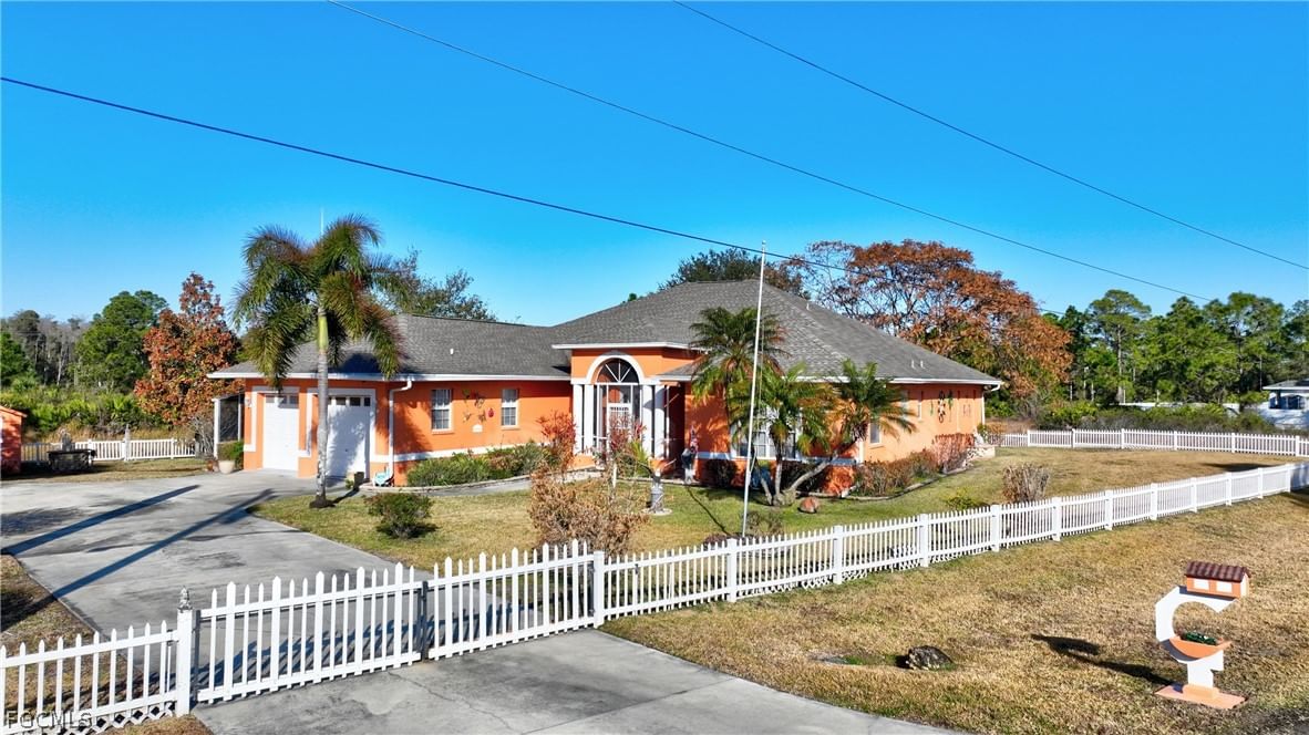 836 Worth Avenue S, Lehigh Acres, FL 33974 photo 2