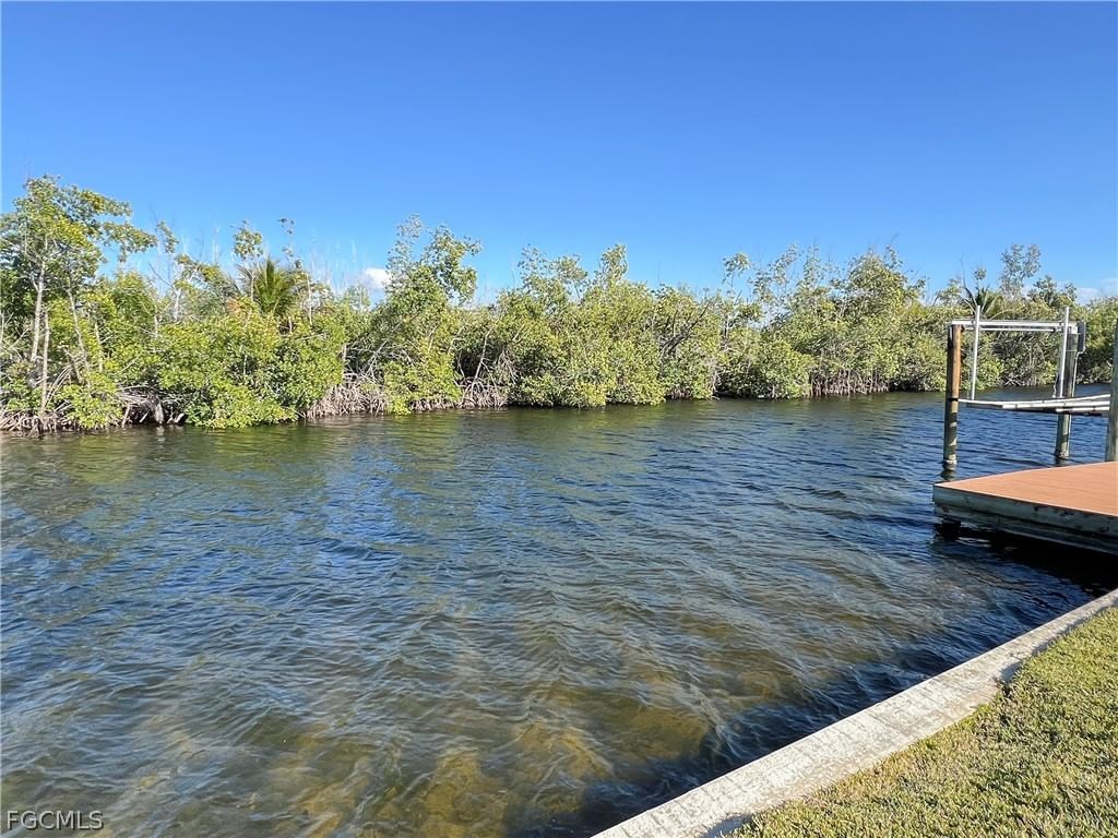 17841 Bryan Court, Fort Myers Beach, FL 33931 photo 3