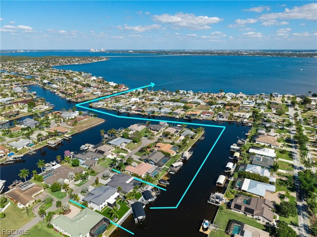 1912 SE 33rd Terrace, Cape Coral, FL 33904 photo 4