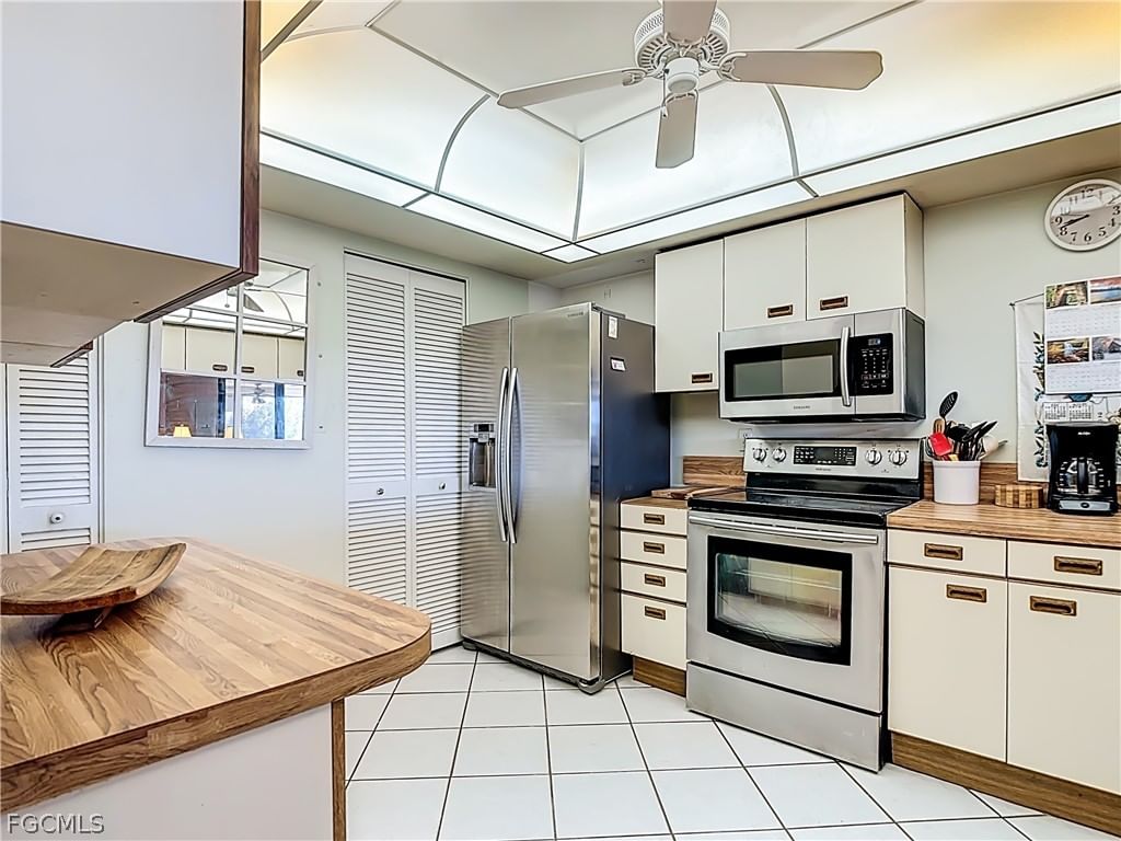 2067 W Lakeview Boulevard #9, North Fort Myers, FL 33903 photo 3