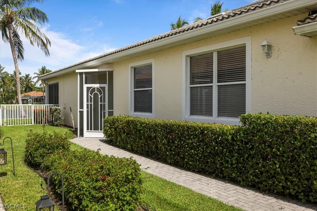 7685 Bay Lake Drive, Fort Myers, FL 33907 photo 4