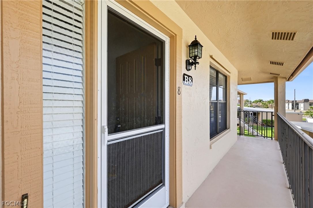 4005 SE 19th Place #8, Cape Coral, FL 33904 photo 3