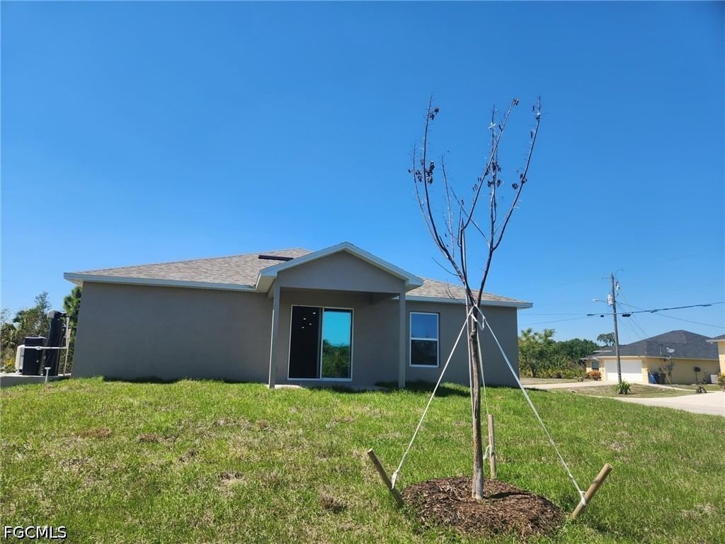 6020 Pat Avenue N, Lehigh Acres, FL 33971 photo 2
