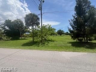 435 Monterey Street, North Fort Myers, FL 33903 photo 2