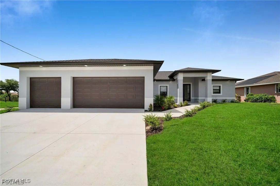 1306 NE 9th Avenue, Cape Coral, FL 33909 photo 2