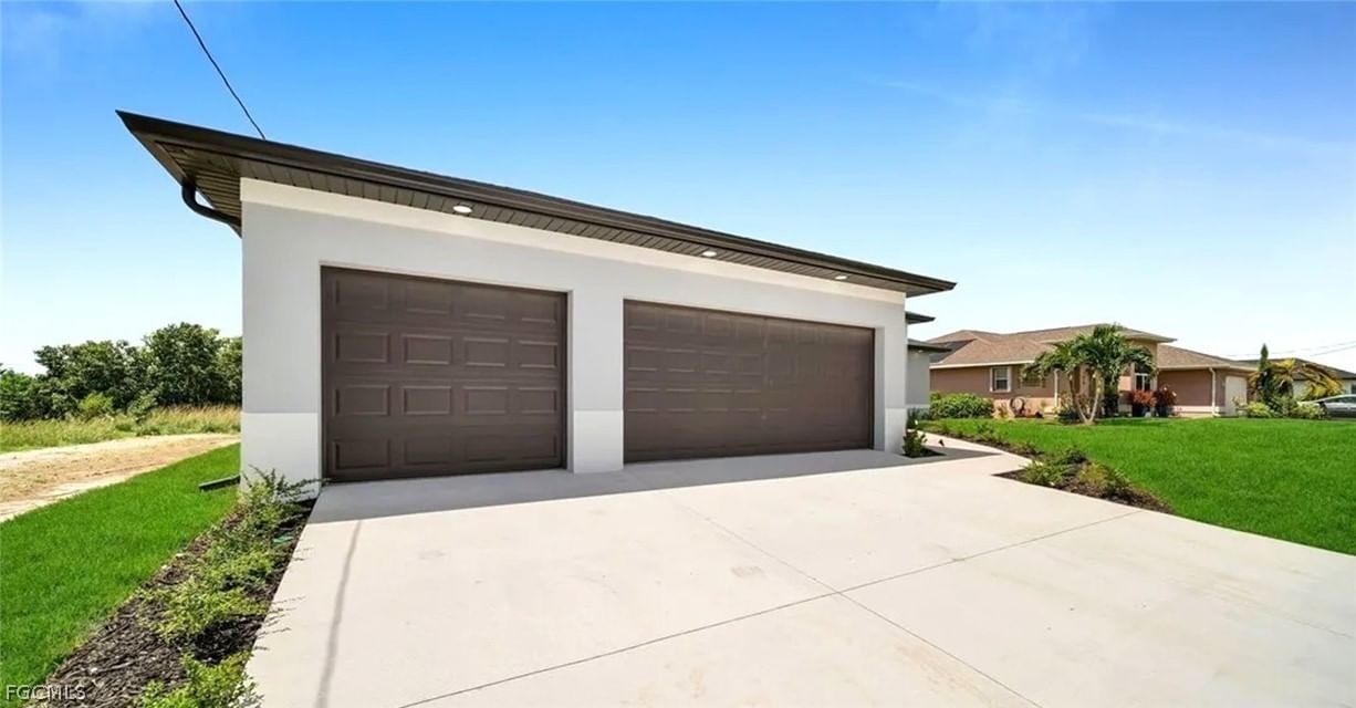 1306 NE 9th Avenue, Cape Coral, FL 33909 photo 3