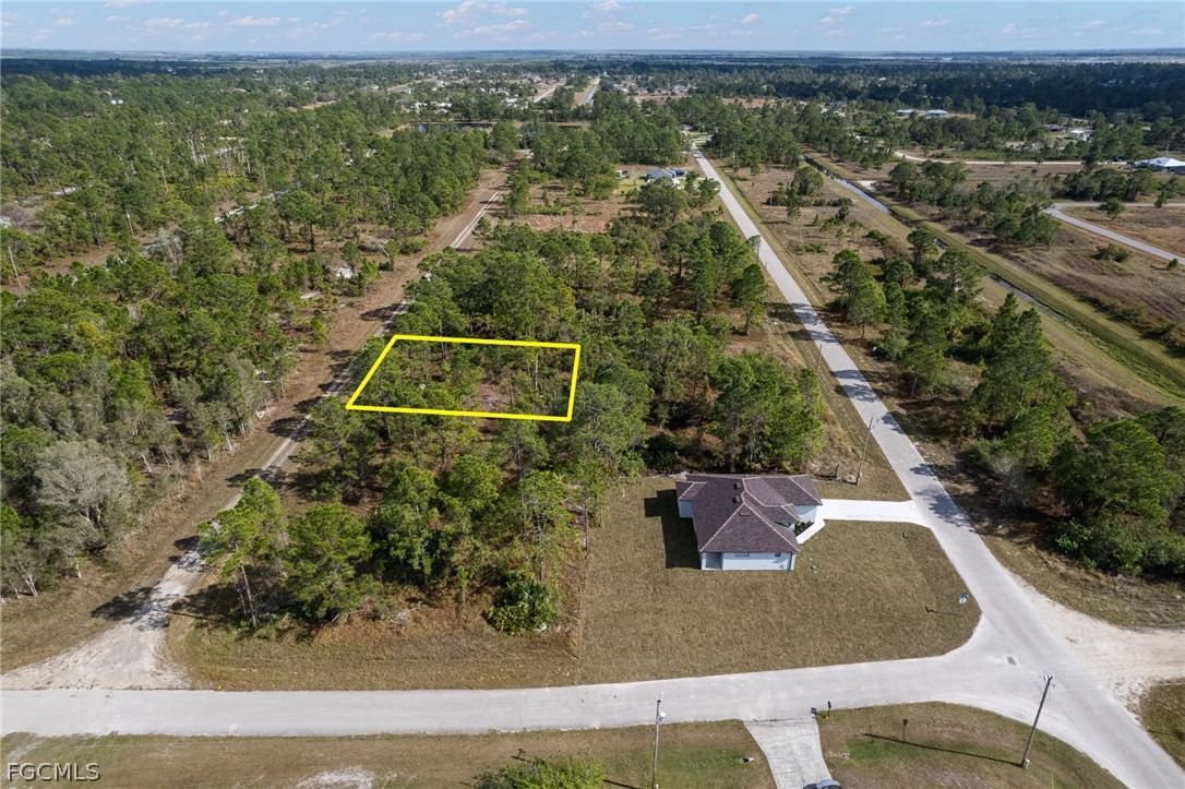 1018 Chandlee Street, Lehigh Acres, FL 33974 photo 2
