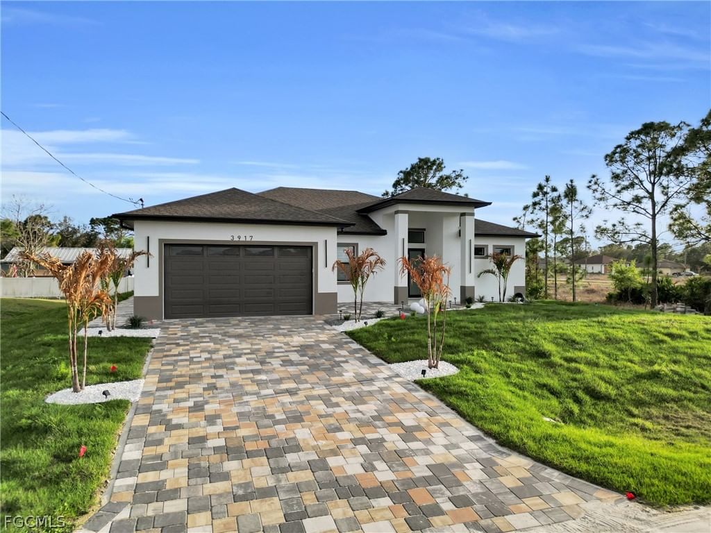 3917 33rd Street SW, Lehigh Acres, FL 33976 photo 2