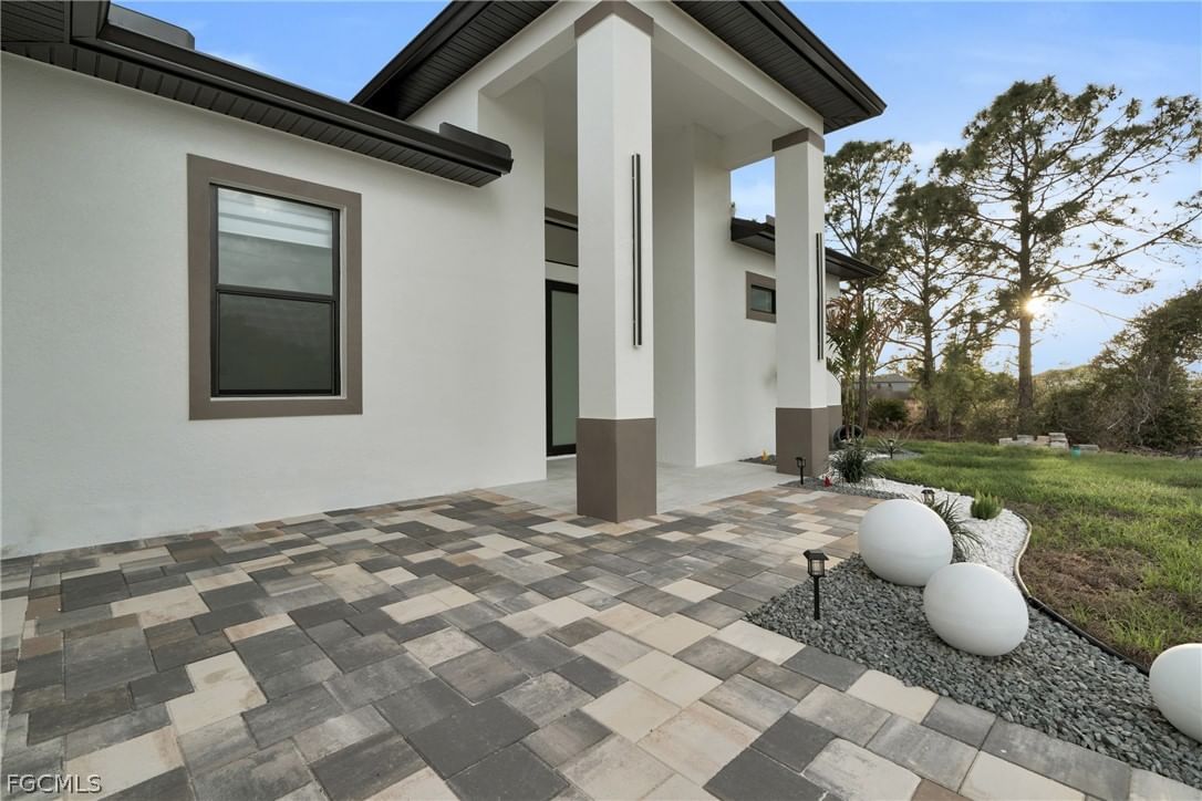 3917 33rd Street SW, Lehigh Acres, FL 33976 photo 4