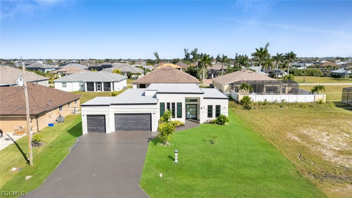 113 SW 37th Avenue, Cape Coral, FL 33991 photo 2