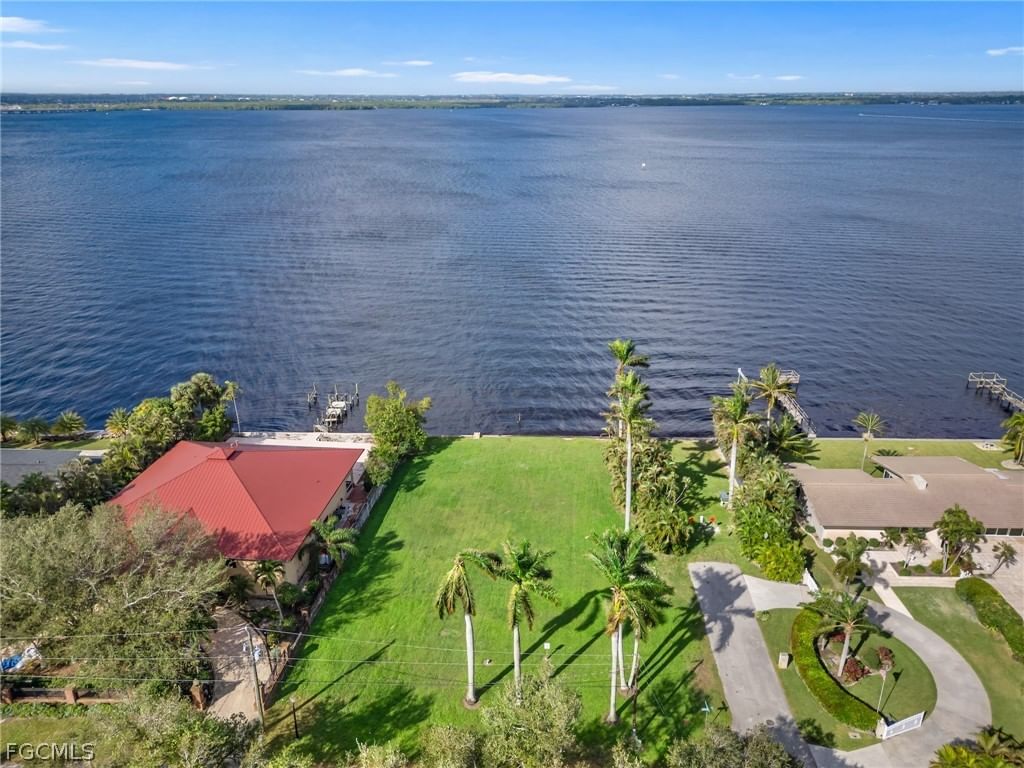 3508 Stuart Court, Fort Myers, FL 33901 photo 4