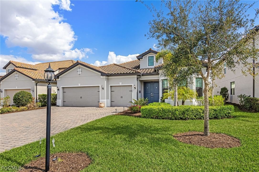 17526 Elkgrove Lane, Estero, FL 33928 photo 2