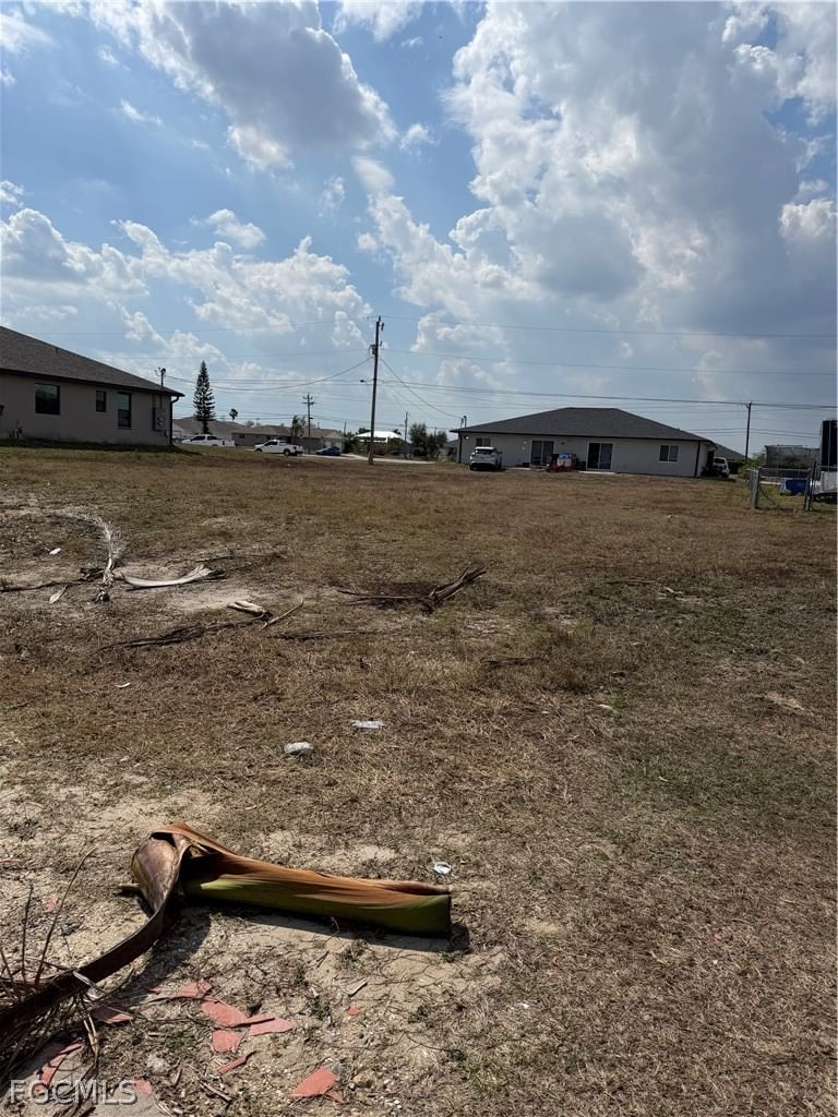 2120 NE 8th Place, Cape Coral, FL 33909 photo 3