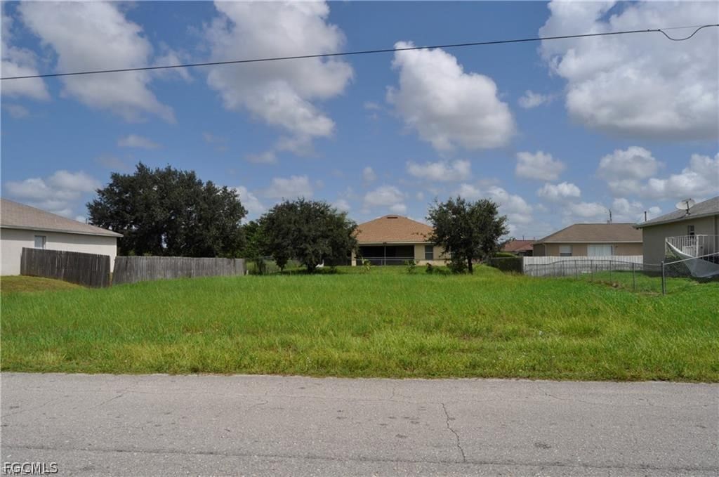 3904 9th Street W, Lehigh Acres, FL 33971 photo 2