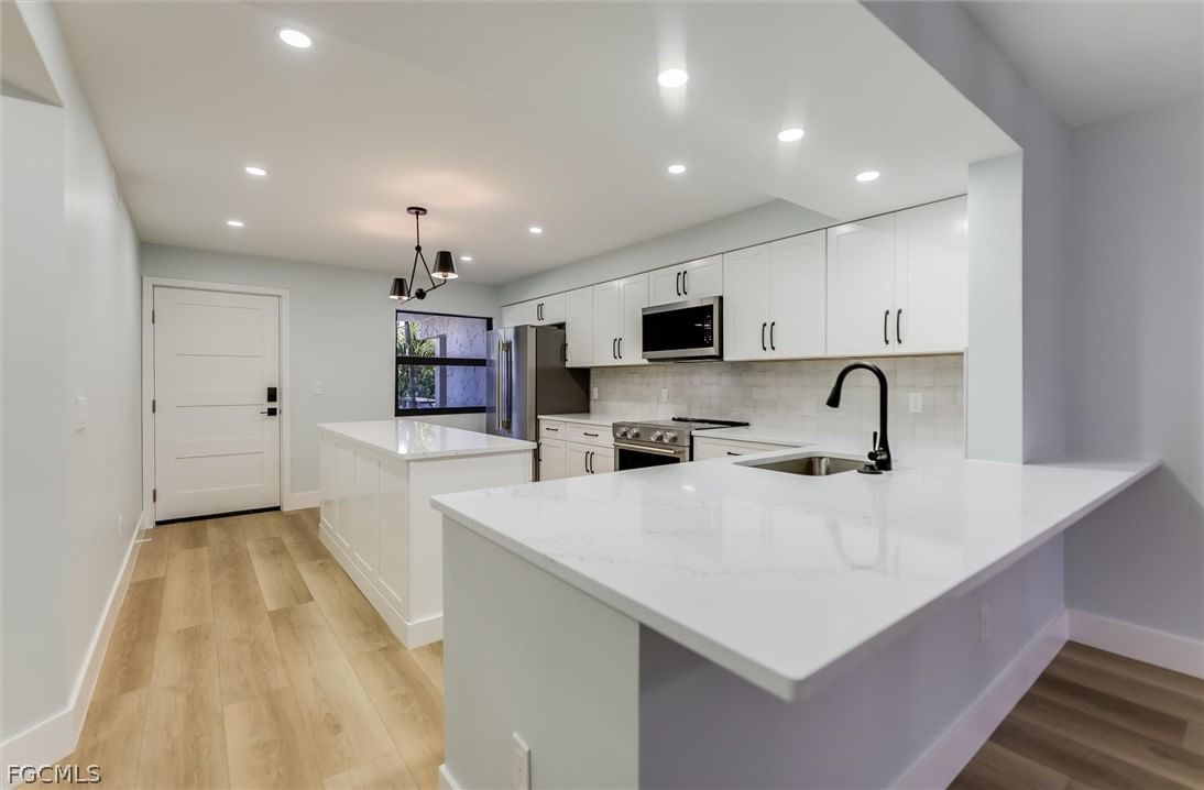 2445 W Gulf Drive #6D, Sanibel, FL 33957 photo 5