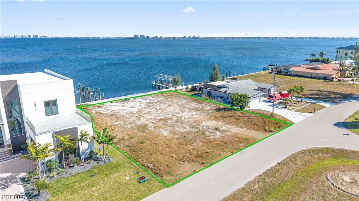 5837 SW 1st Avenue, Cape Coral, FL 33914 photo 4