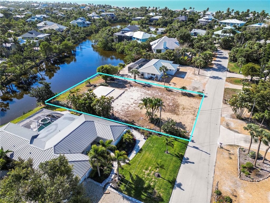 1016 Fish Crow Road, Sanibel, FL 33957 photo 2