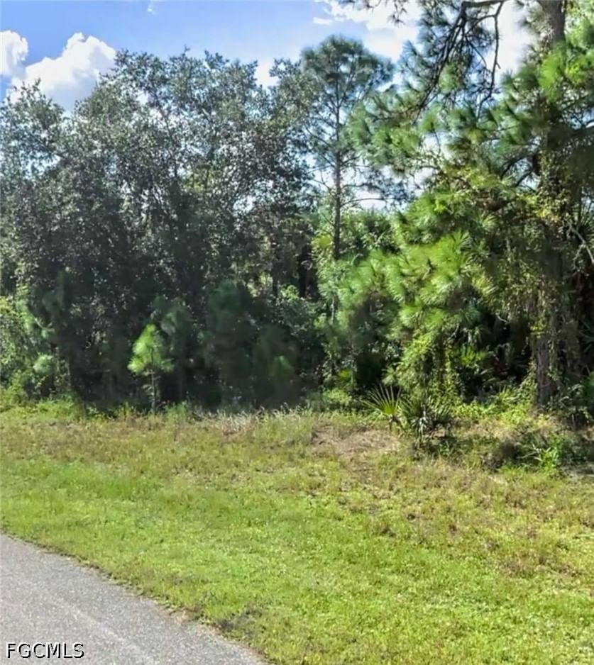 8056 Rolling Circle, Labelle, FL 33935 photo 2
