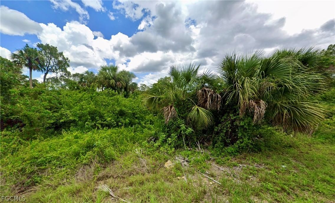 620 Lombardy Court, Lehigh Acres, FL 33972 photo 2