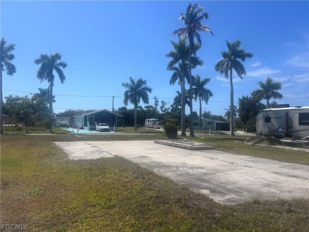 13190 Point Breeze Drive, Fort Myers, FL 33908 photo 5