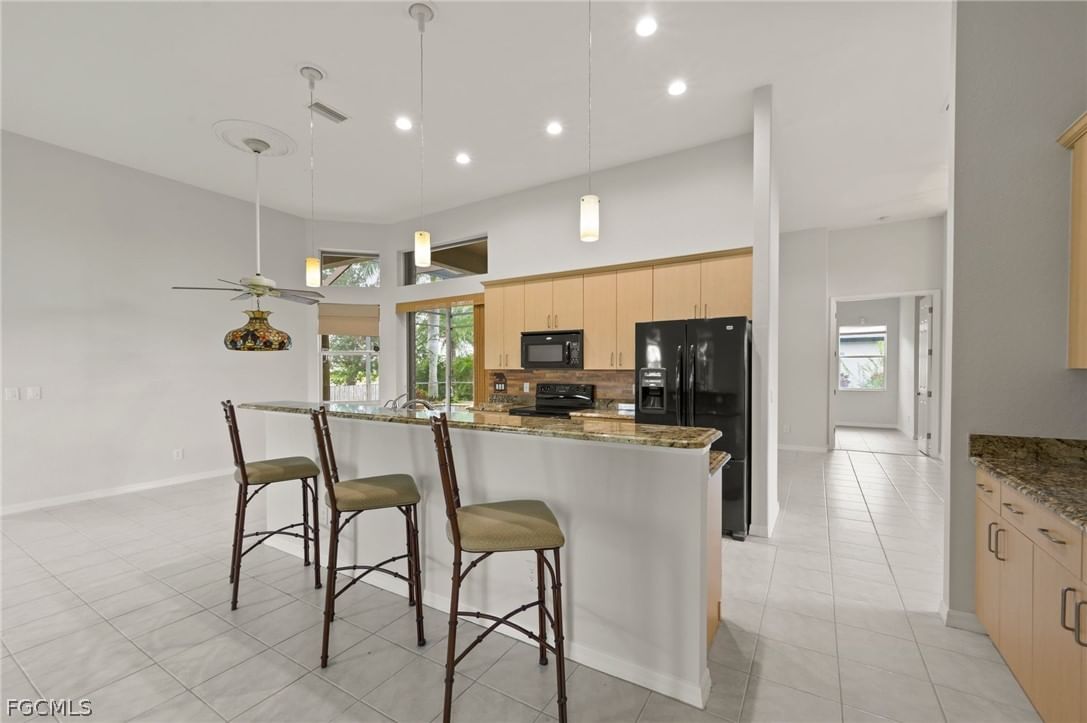 2727 NW 45th Place, Cape Coral, FL 33993 photo 3