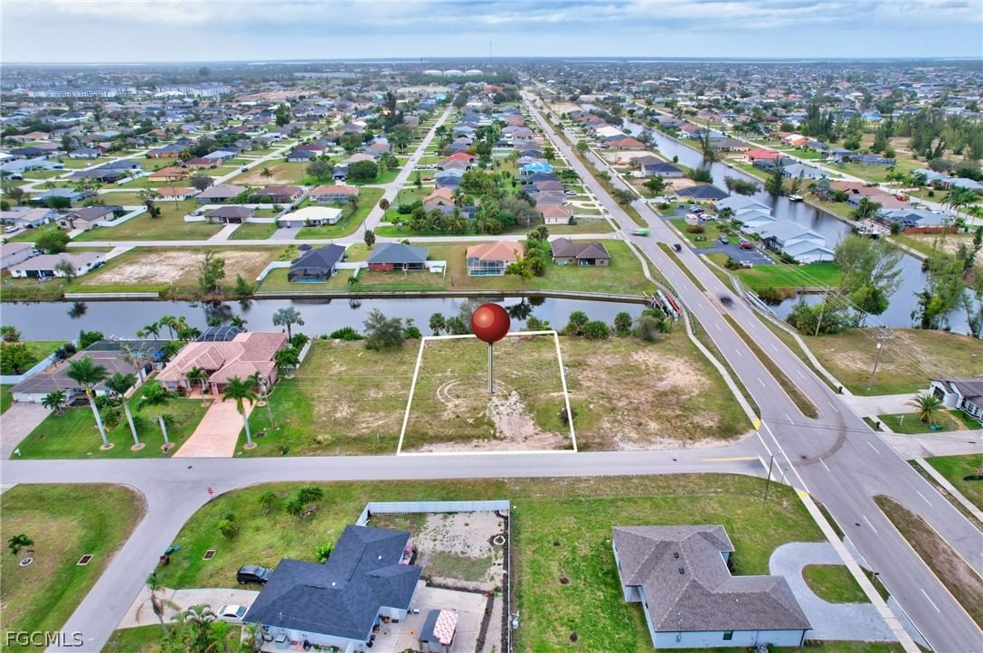 3206 SW 11th Place, Cape Coral, FL 33914 photo 3