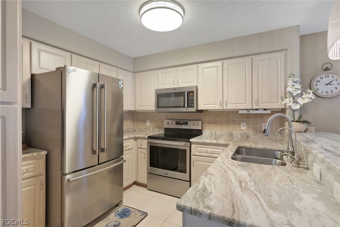 1018 SE 38th Street #101, Cape Coral, FL 33904 photo 5