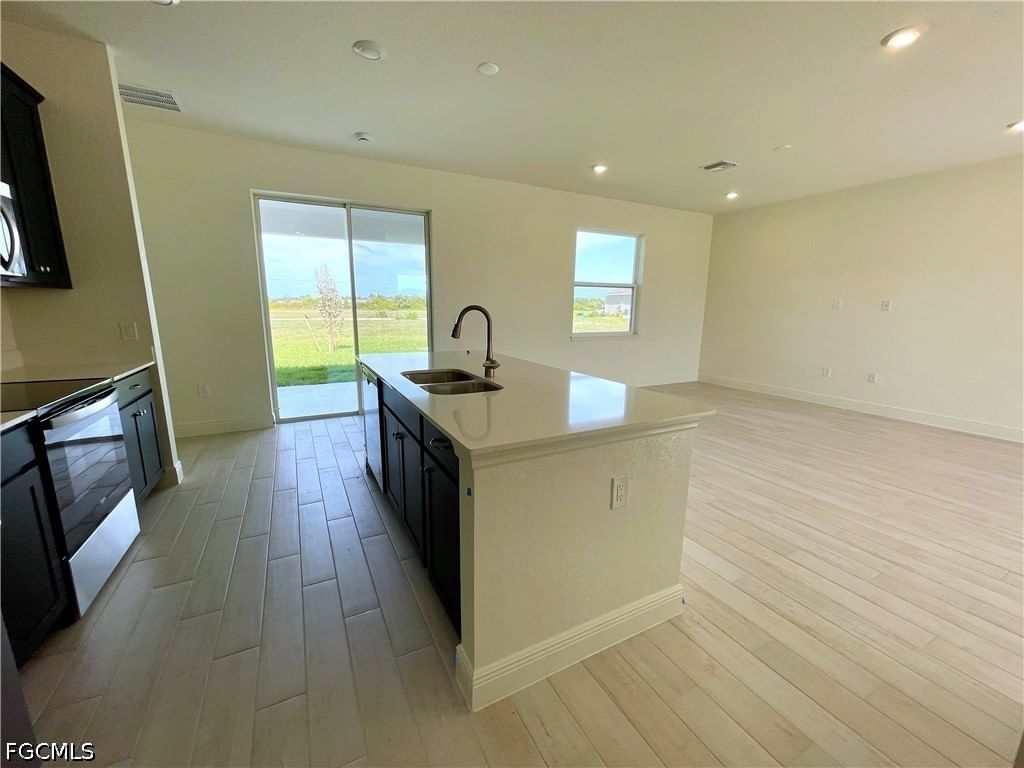 4020 NW 36th Place, Cape Coral, FL 33993 photo 5