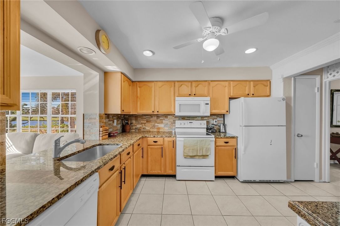 13540 Stratford Place Circle #202, Fort Myers, FL 33919 photo 4