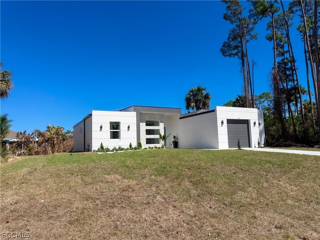 3106 Myra Lane, Labelle, FL 33935 photo 2