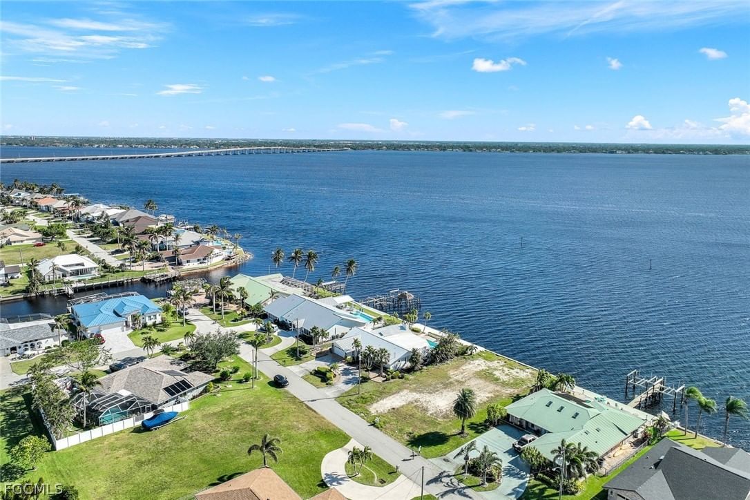 2330 SE 28th Street, Cape Coral, FL 33904 photo 5