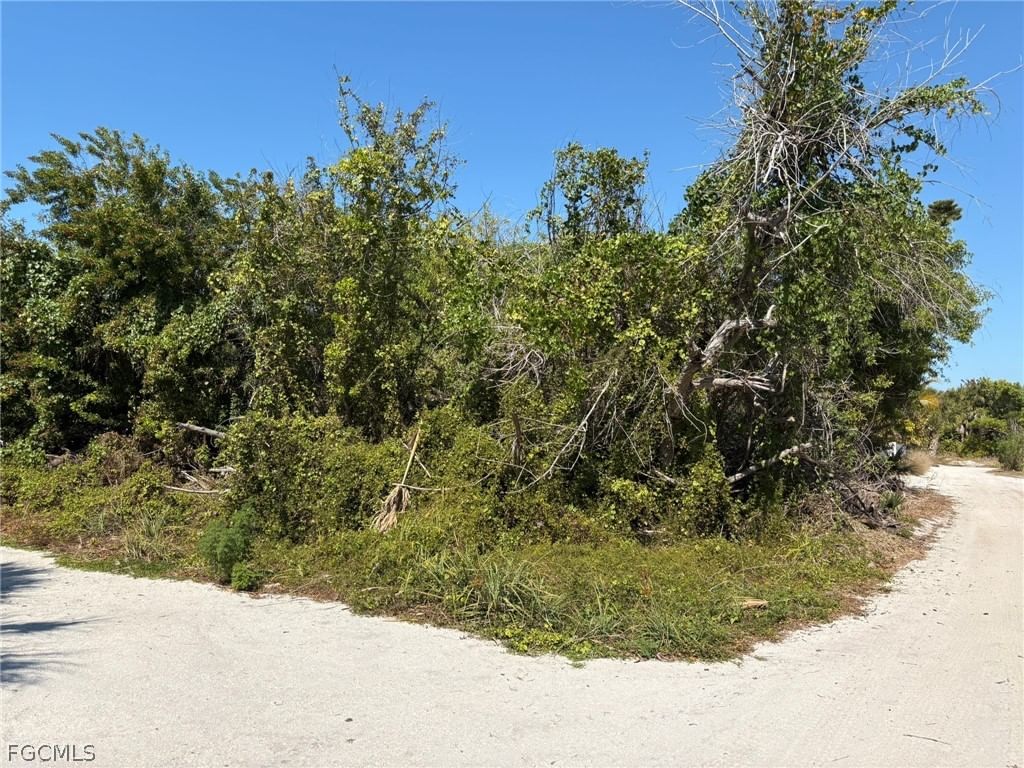 516 Longboat Circle, Captiva, FL 33924 photo 3